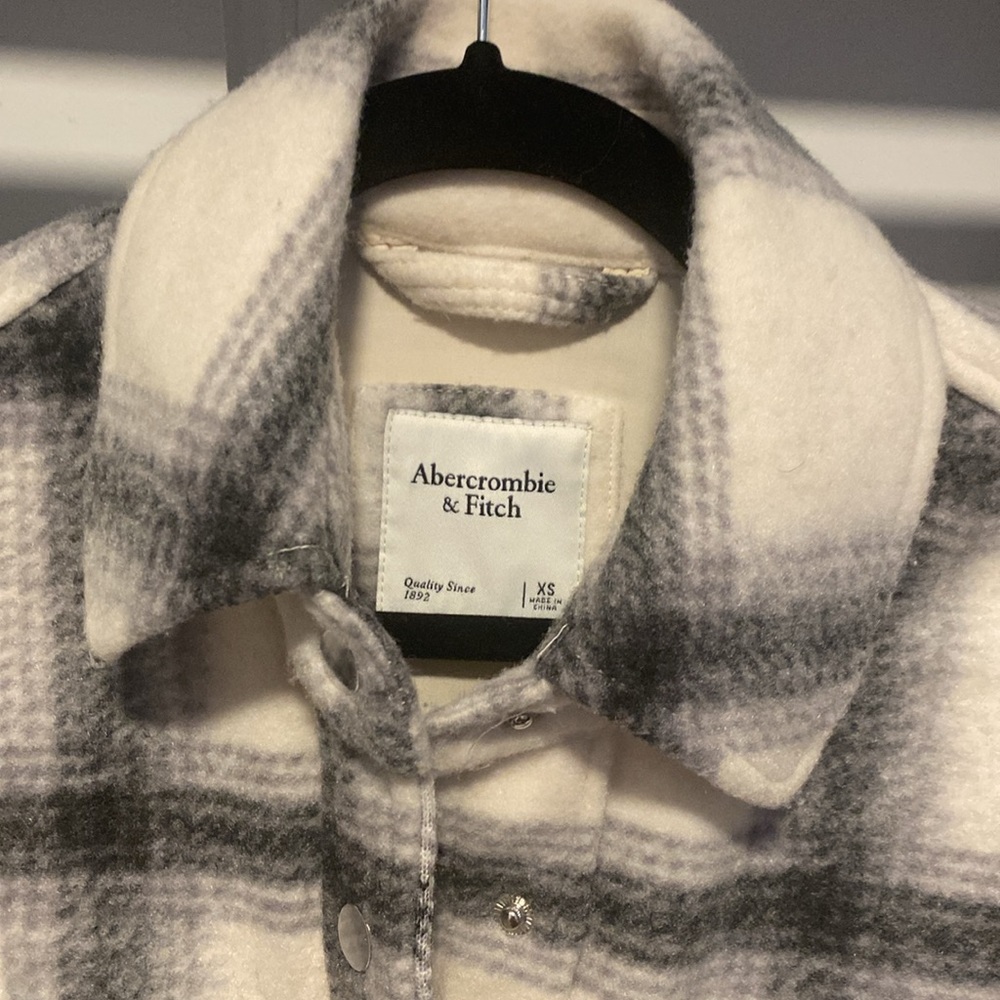 Abercrombie Flannel Button Down Jacket Xs - image 2